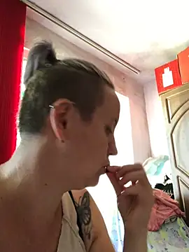 Snapshot of SofiaAmour chatting on August 1, 2:26 pm SofiaAmour online show from August 1, 2:26 pm