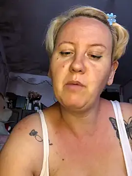 Snapshot of SofiaAmour chatting on June 14, 2:29 pm SofiaAmour online show from June 14, 2:29 pm