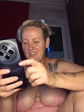 Snapshot of SofiaAmour chatting on July 1, 6:41 pm SofiaAmour online show from July 1, 6:41 pm