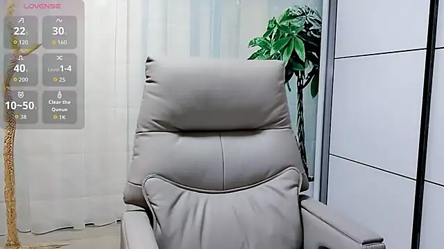 Snapshot of Naomi_NN chatting on July 18, 2:09 am Naomi NN online show from July 18, 2:09 am