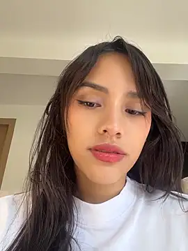 Mia-villalobos online show from May 12, 2:01 pm