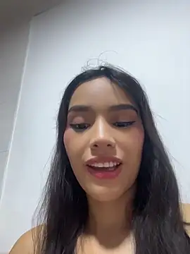 Mia-villalobos online show from May 2, 11:59 am