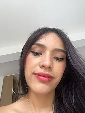 Mia-villalobos online show from April 5, 3:19 pm