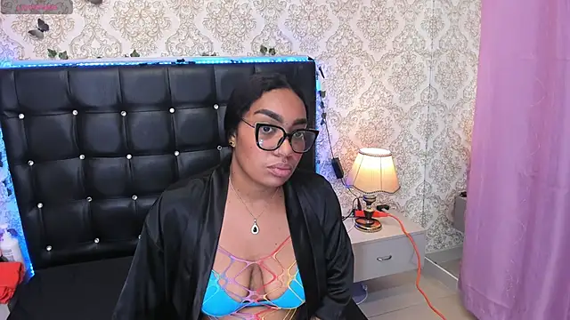 Piel Canella online show from April 20, 1:24 pm