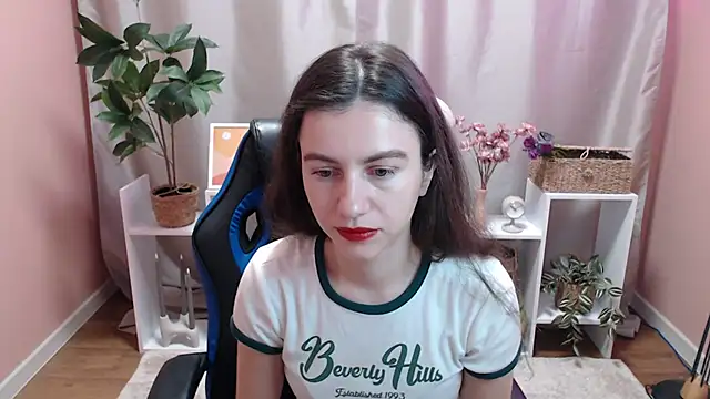 MistyBree online show from April 24, 8:16 am