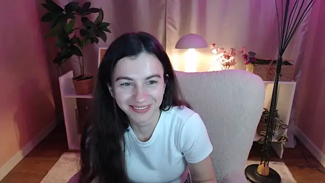 MistyBree online show from April 17, 8:17 am