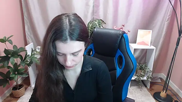MistyBree online show from May 15, 7:06 am