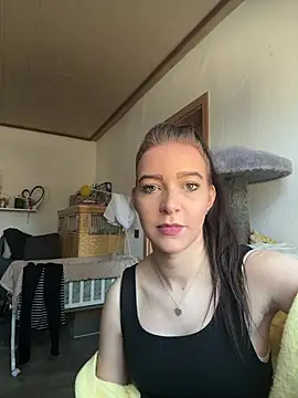 Snapshot of GermanAlice chatting on March 2, 8:43 am GermanAlice online show from March 2, 8:43 am