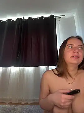 adellasweet online show from April 1, 12:17 pm