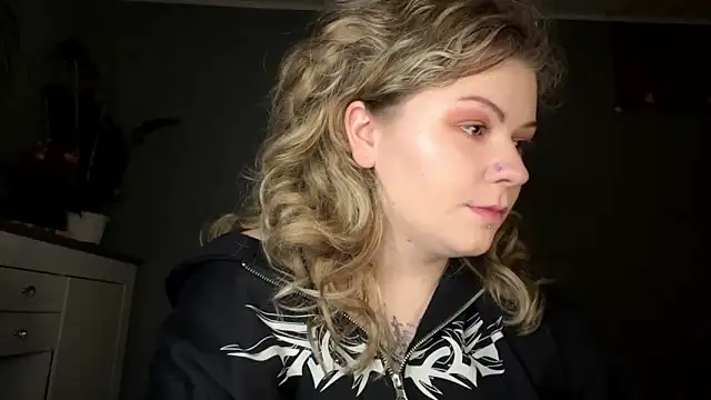 YoungAlina online show from March 28, 2:29 pm