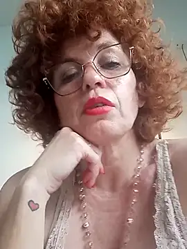 roxybykiss online show from April 15, 6:45 pm