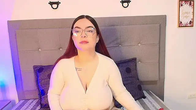 Kiara noirr online show from March 28, 11:33 am