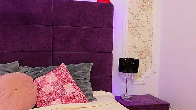 RaysaDrake online show from April 4, 4:19 am