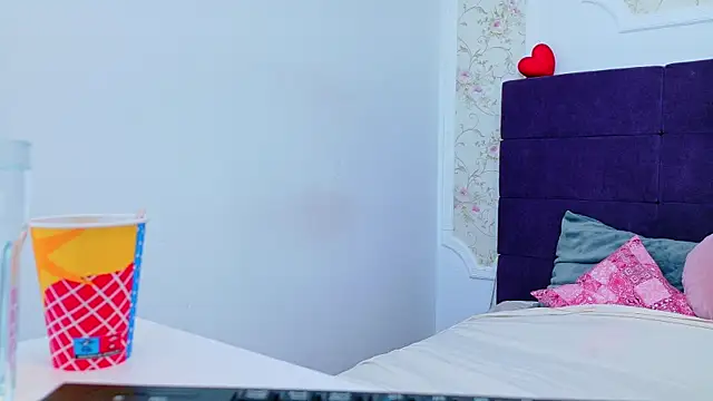 RaysaDrake online show from April 8, 3:08 am