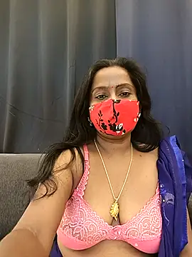 misti-boudii online show from April 9, 6:30 am