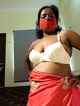 Snapshot of misti-boudii chatting on May 7, 2:27 am misti-boudii online show from May 7, 2:27 am