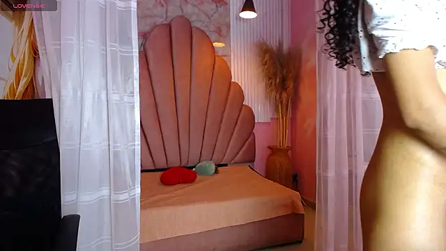 Siena Bouer online show from March 7, 3:35 am