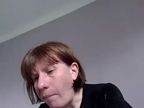 alicexox0 online show from April 4, 12:01 pm