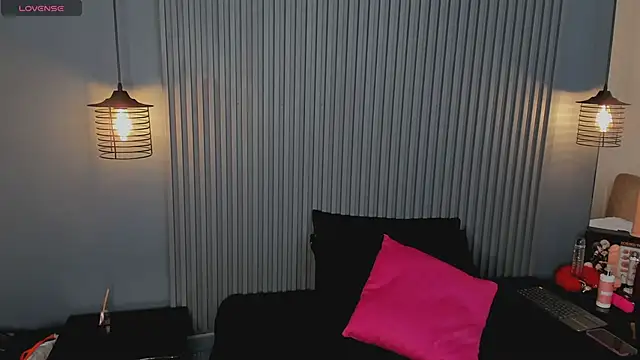 SusanaBell  online show from April 9, 8:59 pm