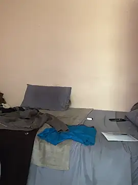 slim thicc1 online show from August 7, 4:13 pm