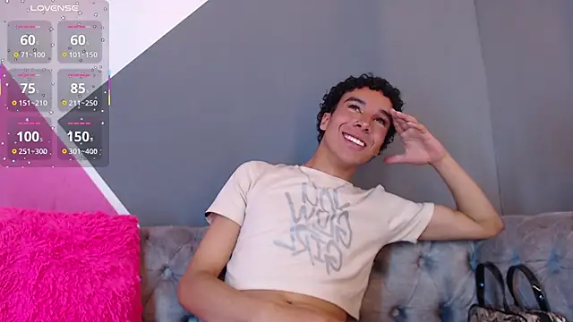 Lord Tayron online show from March 6, 3:12 am