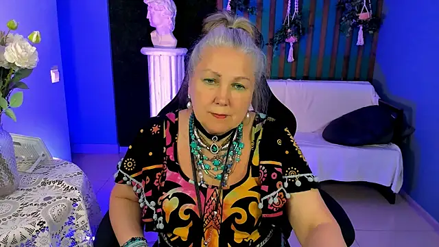 Snapshot of LilaMaharani chatting on May 28, 12:55 pm LilaMaharani online show from May 28, 12:55 pm