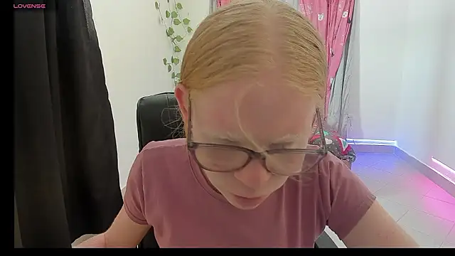 Albingirl online show from March 28, 7:26 pm