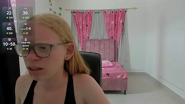 Albingirl online show from April 10, 7:32 pm