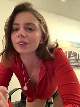 VelvetChloe online show from April 8, 7:15 pm