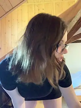 VelvetChloe online show from March 24, 12:16 pm