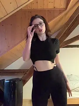 VelvetChloe online show from March 26, 11:52 am