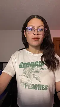 sara  aster online show from April 3, 10:27 pm