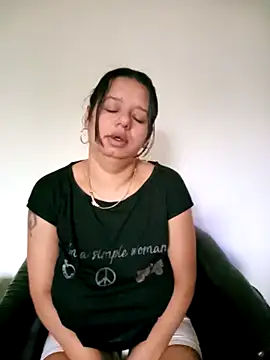 roxana e43 online show from May 17, 4:56 am