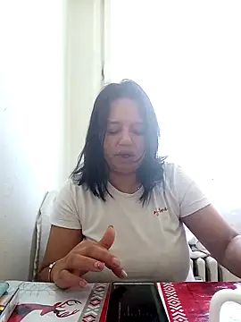 roxana e43 online show from April 26, 8:11 am