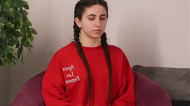 NellieKook online show from March 7, 9:16 am