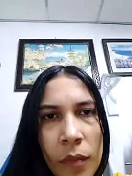 Snapshot of BiancaRoyale chatting on May 21, 8:44 am BiancaRoyale online show from May 21, 8:44 am
