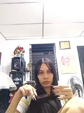 Snapshot of BiancaRoyale chatting on May 29, 8:20 am BiancaRoyale online show from May 29, 8:20 am