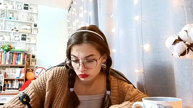 JInaMillsap online show from February 28, 7:35 pm