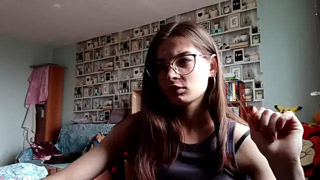 JInaMillsap online show from April 9, 7:14 am