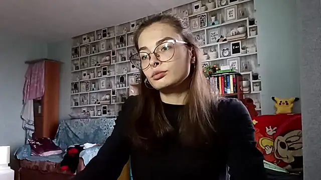 JInaMillsap online show from April 10, 7:15 am