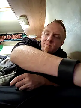 Snapshot of TitanGinger chatting on March 2, 2:57 pm TitanGinger online show from March 2, 2:57 pm