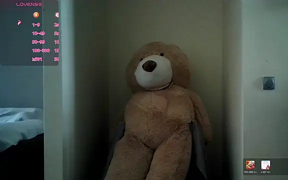 itsmemayarose online show from May 3, 11:37 am