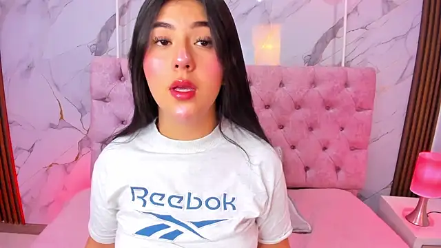 AbrilQuintana  online show from March 12, 11:36 am