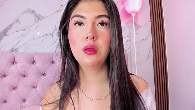 AbrilQuintana  online show from May 7, 11:35 am