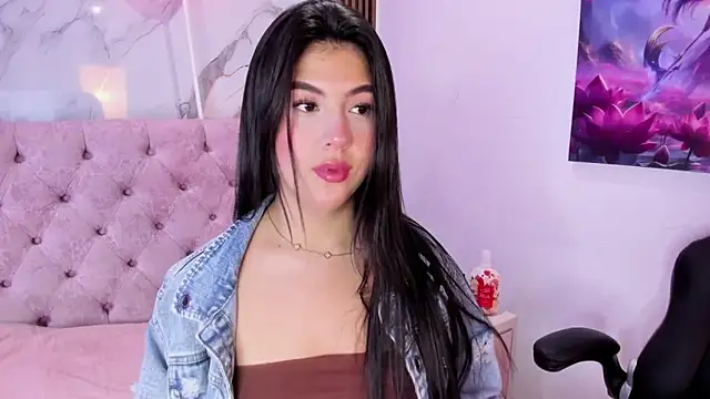 AbrilQuintana  online show from April 30, 11:28 am