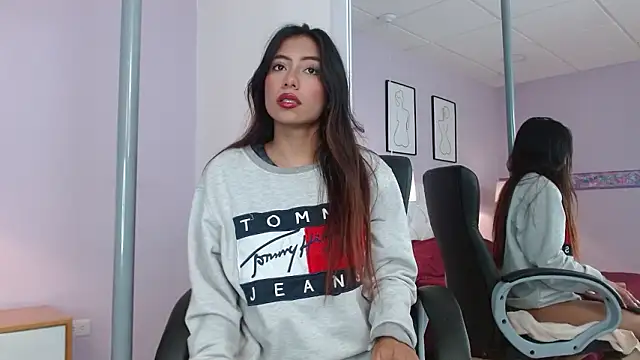 Cataleyaa23 online show from March 27, 7:26 pm