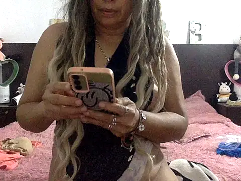 mommy-Milf online show from March 29, 2:02 am