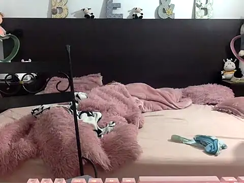 mommy-Milf online show from March 20, 1:56 pm