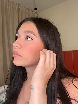 Caandace online show from April 17, 7:38 pm