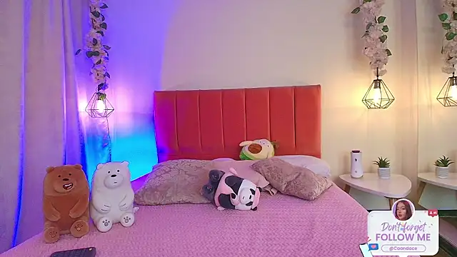 Caandace online show from March 25, 7:24 pm